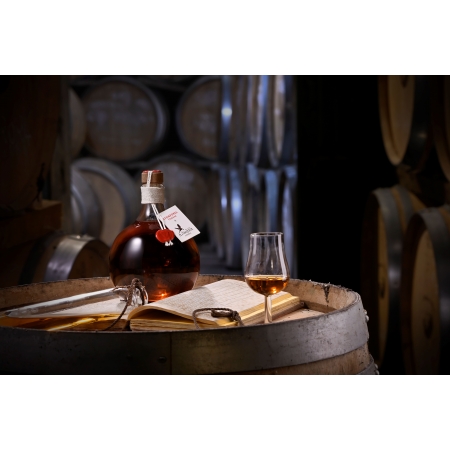 XO Bons Bois Atemporel 1960s limited edition Maison A. de Vacqueur Cognac